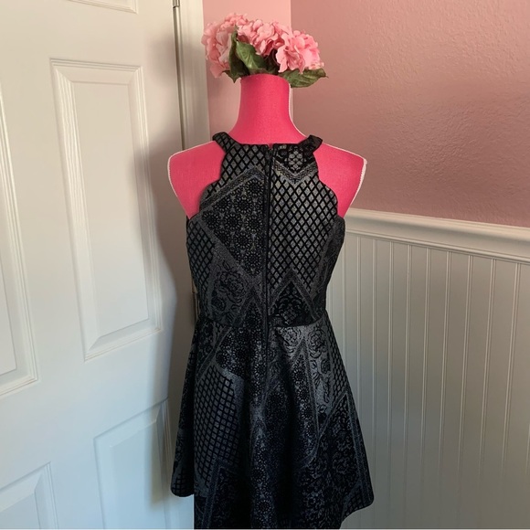 Metallic Silver and Black Burnout Velvet A-Line Dress size 13, EUC - Picture 4 of 8